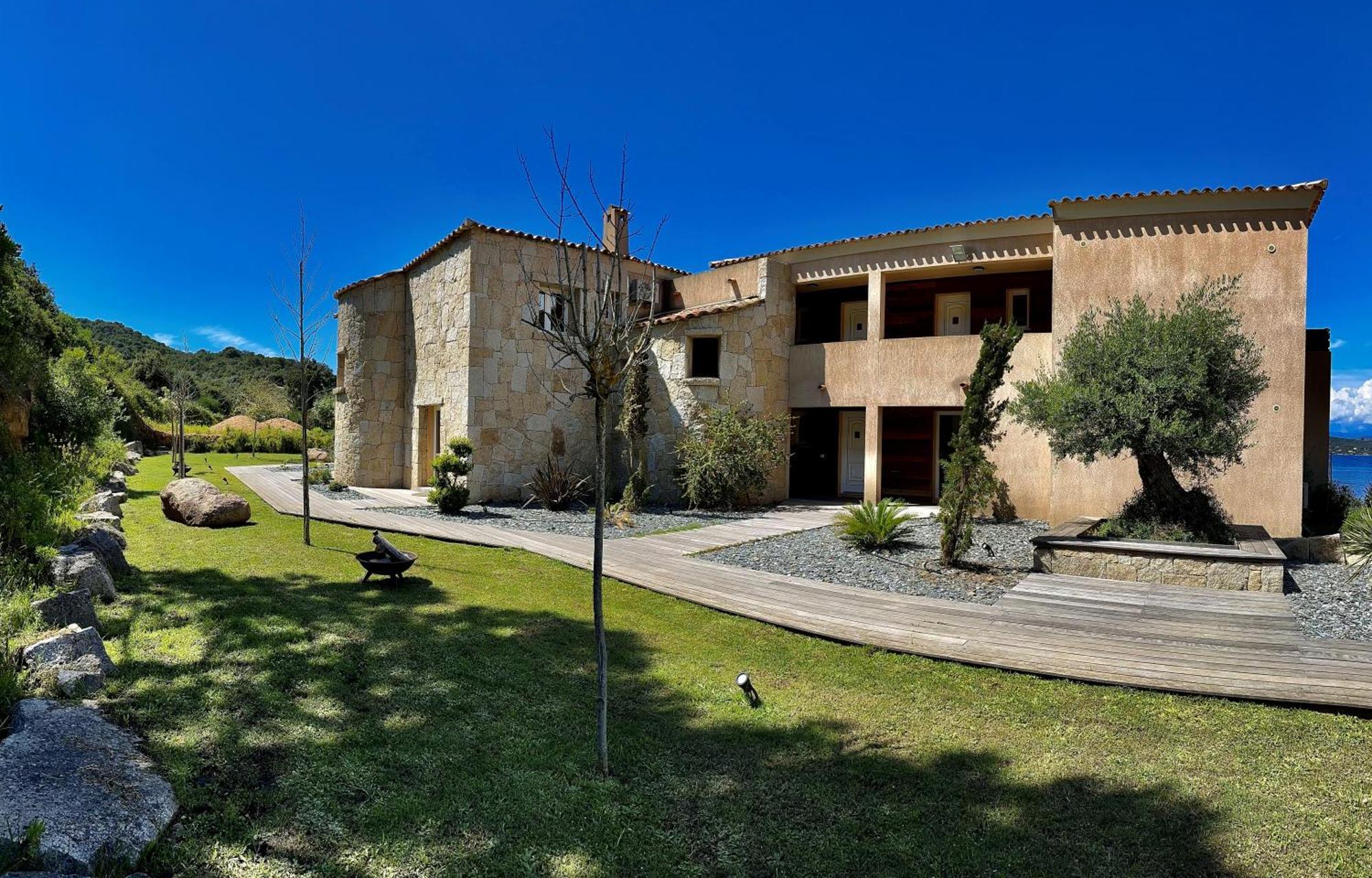 Résidence Aigue Marine Aparthotel Coti-Chiavari (Corsica)